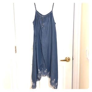 Cute, long, beach flowy type dress ! Very comfy !